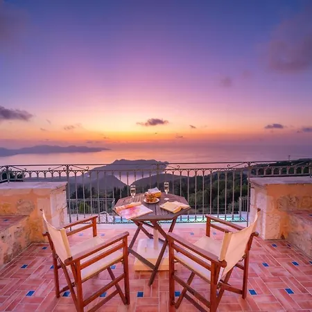Sleeps 6 With Pool And Air Con Villa *